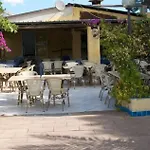 Camping&village Le Cernie مكان تخييم 3*